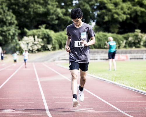 Deine alten Spikes liegen im Keller? Jetzt für Special Olympics Athlet:innen spenden!